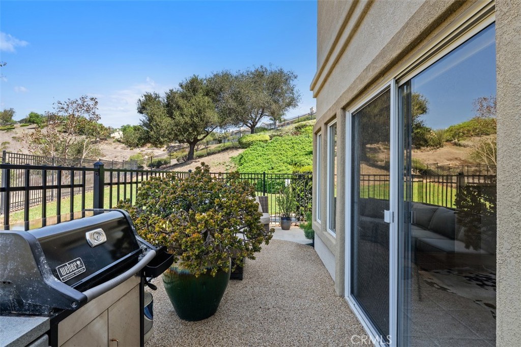 65 Vellisimo, Aliso Viejo CA 92656 - photo 11