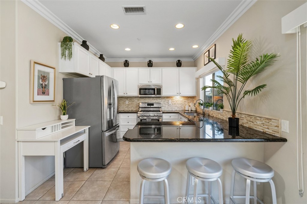 65 Vellisimo, Aliso Viejo CA 92656 - photo 25