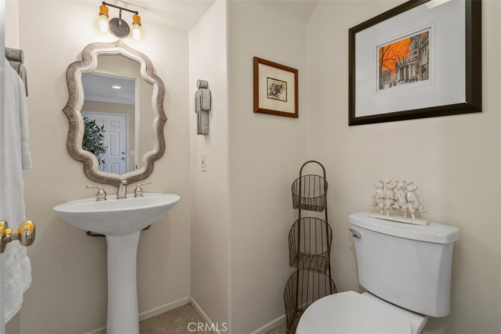 65 Vellisimo, Aliso Viejo CA 92656 - photo 31
