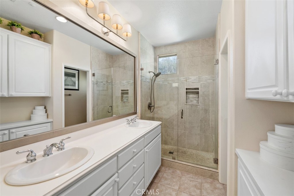 65 Vellisimo, Aliso Viejo CA 92656 - photo 37
