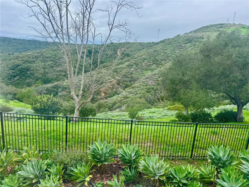 67 Vellisimo Drive, Aliso Viejo, CA 92656