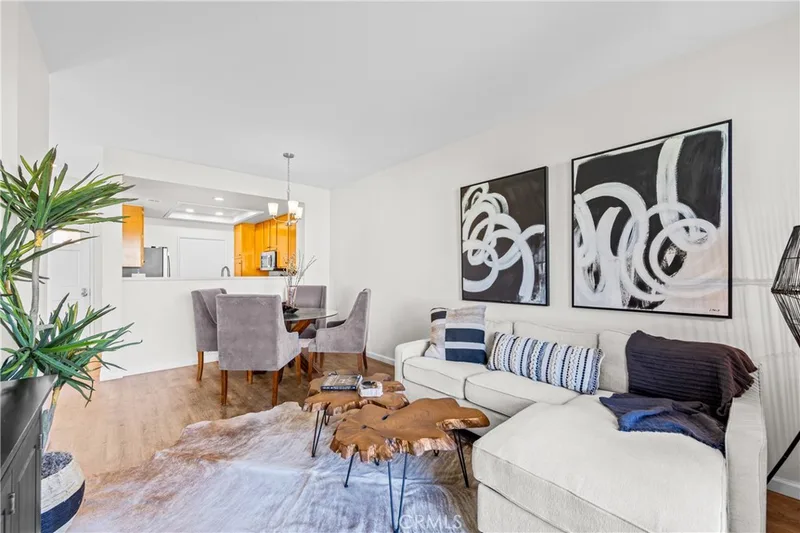 68 Verdin Lane, Aliso Viejo, CA 92656 68 Verdin Lane, Aliso Viejo, CA 92656