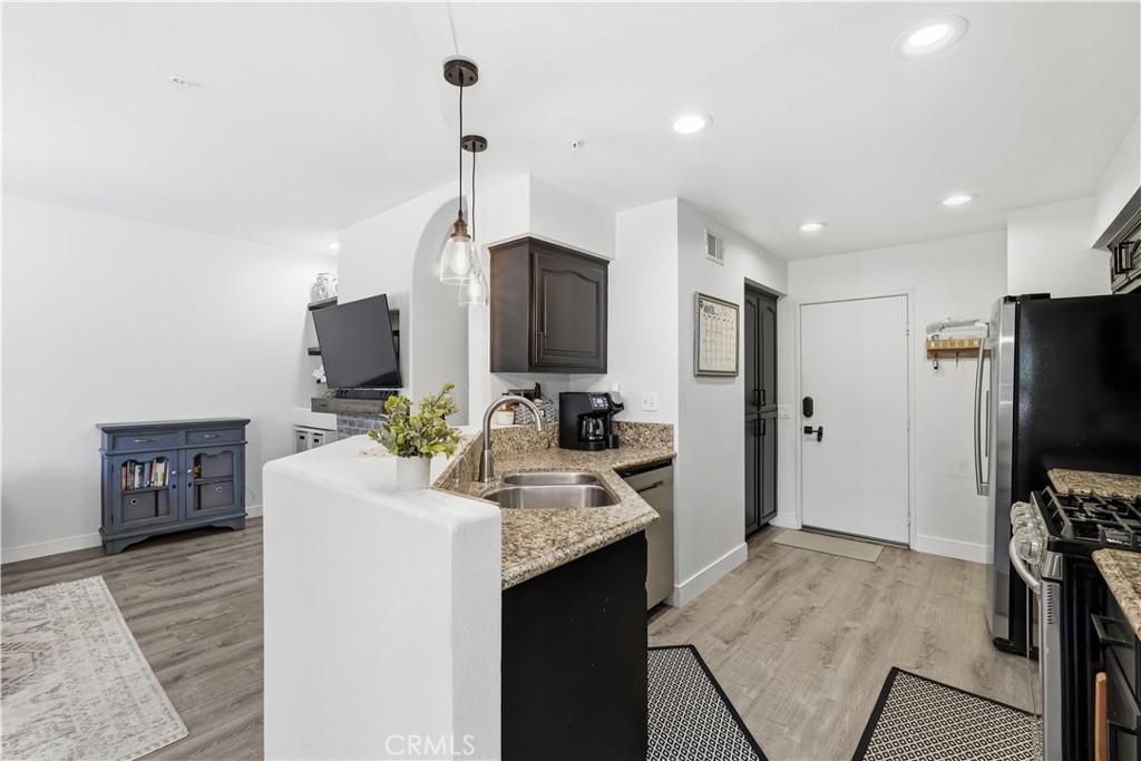 7 Coronado Cay, Aliso Viejo CA 92656 - photo 10
