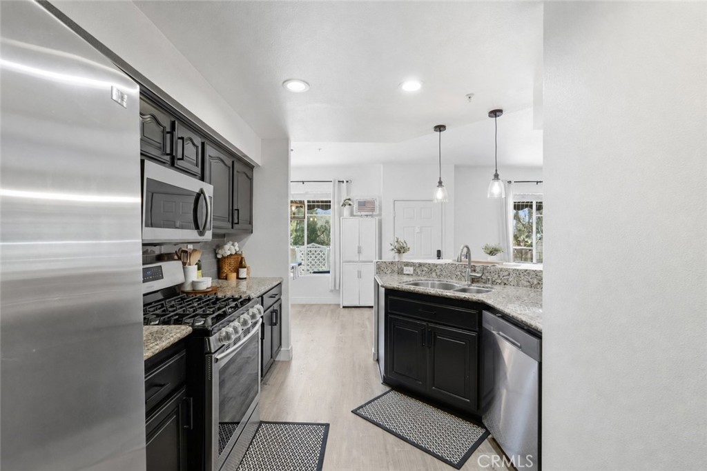 7 Coronado Cay, Aliso Viejo CA 92656 - photo 12