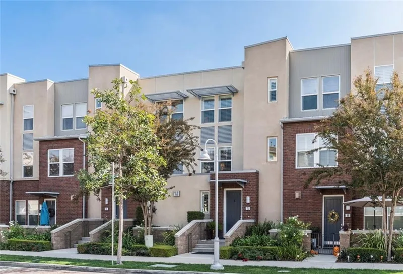 71 Brownstone Way 144, Aliso Viejo, CA 92656