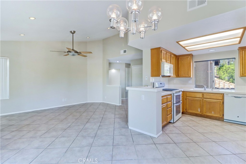 79 Conch Reef, Aliso Viejo CA 92656 - photo 5