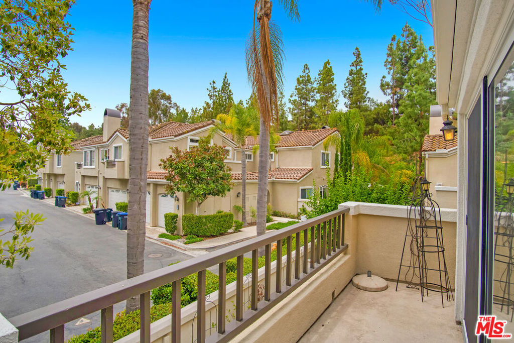 8 Sagunto, Aliso Viejo CA 92656 - photo 12