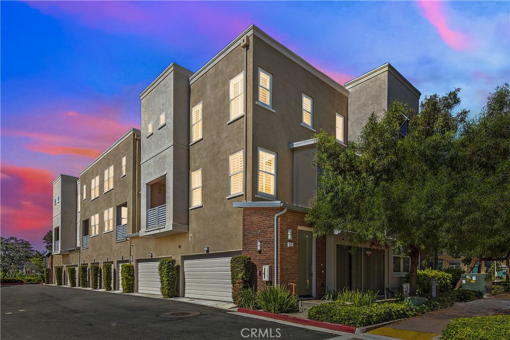 8 Vantis Drive, Aliso Viejo CA 92656 - photo 1