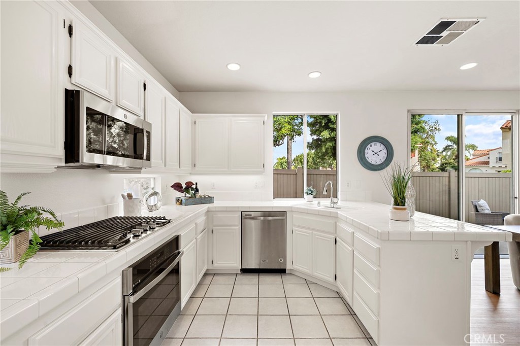 81 Colony Way, Aliso Viejo CA 92656 - photo 15