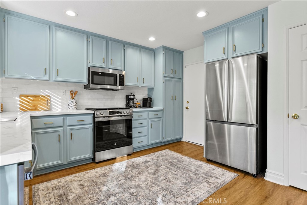 81 Plateau, Aliso Viejo CA 92656 - photo 6