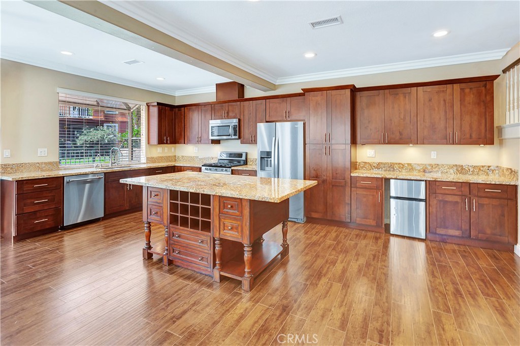 Kitchen Island - 84 Matisse, Aliso Viejo CA 92656 - photo 7