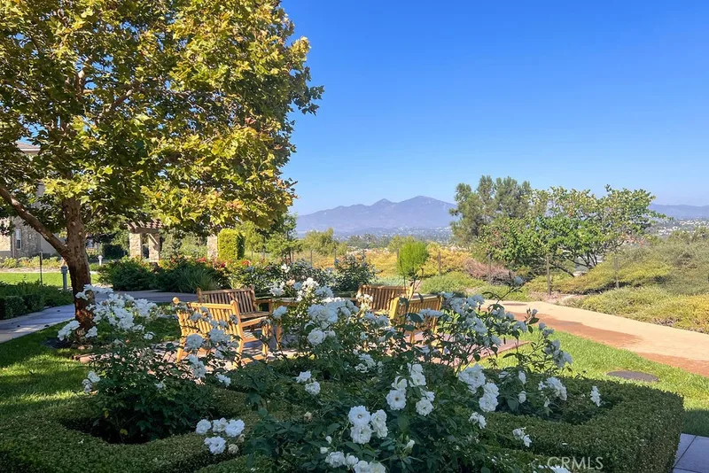 84 Meridian Drive, Aliso Viejo, CA 92656