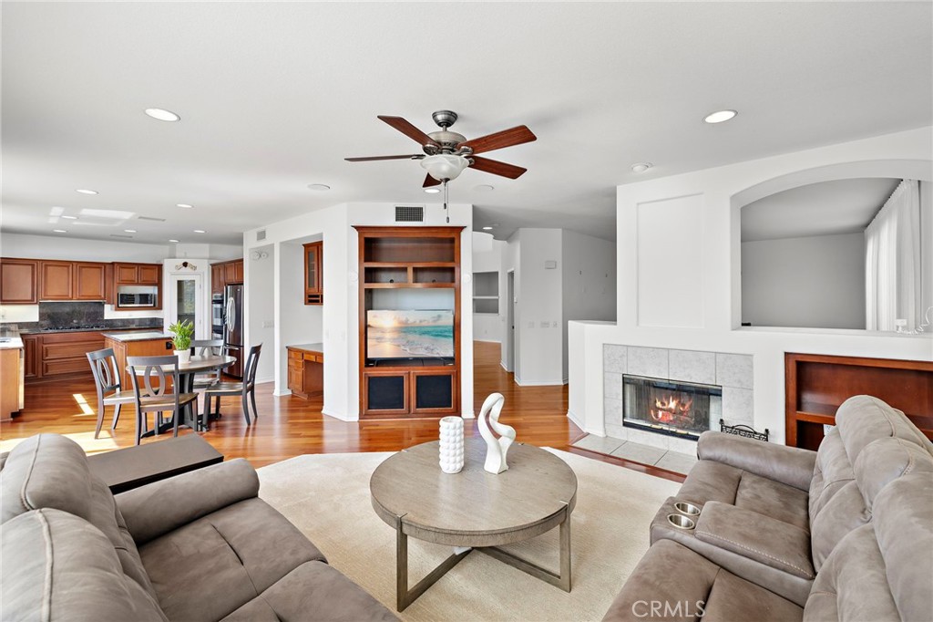 86 Endless, Aliso Viejo CA 92656 - photo 2