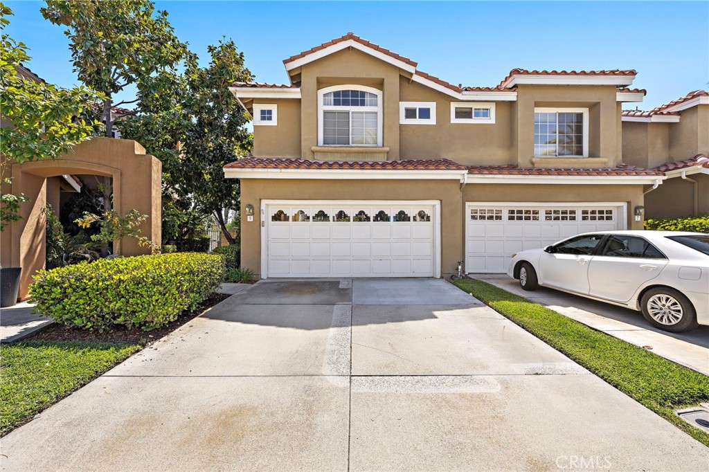 9 Matisse Circle 5, Aliso Viejo CA 92656 - photo 1