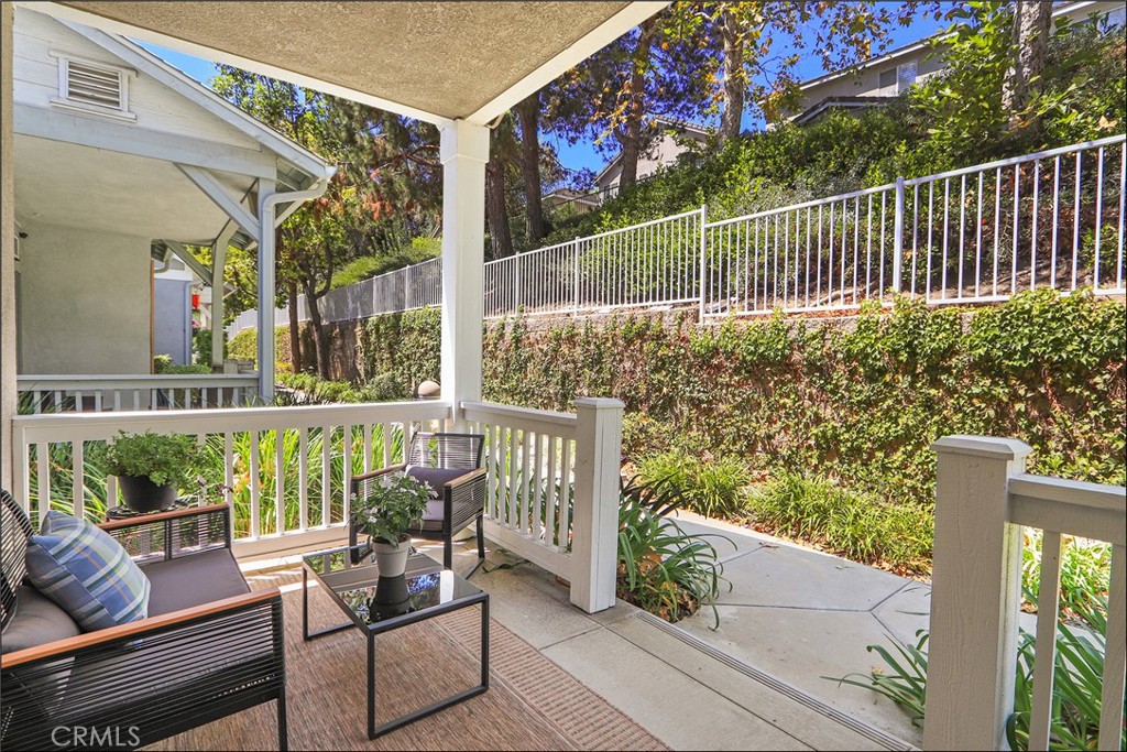 9 Picket, Aliso Viejo CA 92656 - photo 2