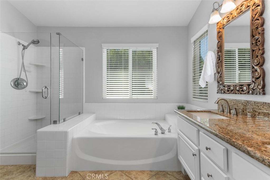 Separate Shower and Soaking Tub in Primary Bathroom that are both very clean - 9 Sequoia, Aliso Viejo CA 92656 - photo 20