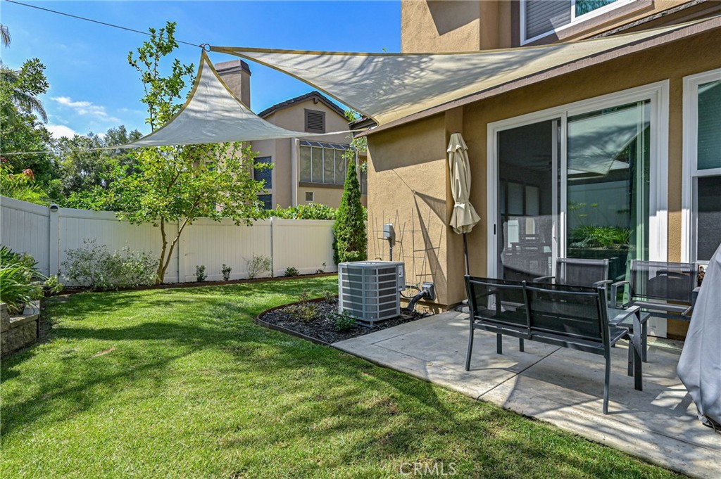 1020 S COUNTRY GLEN Way, Anaheim Hills CA 92808 - photo 1