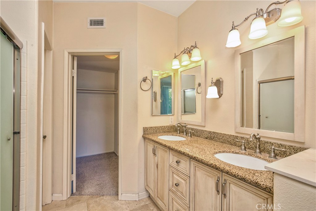 Another view of primary bathroom - 1069 S Positano, Anaheim Hills CA 92808 - photo 14