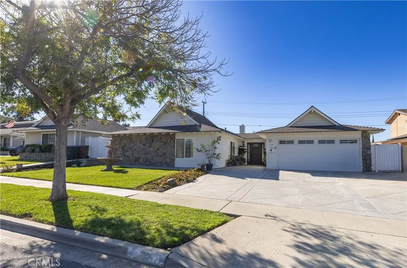 135 N Laurie Ann Lane, Anaheim Hills, CA 92807