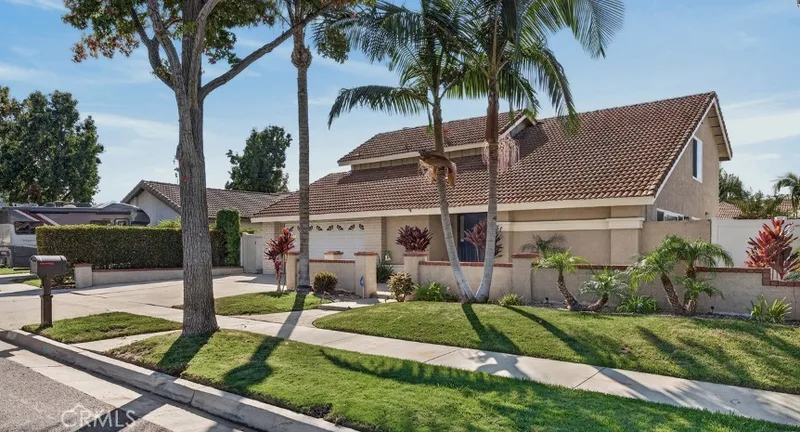 151 S Quintana Dr, Anaheim Hills, CA 92807