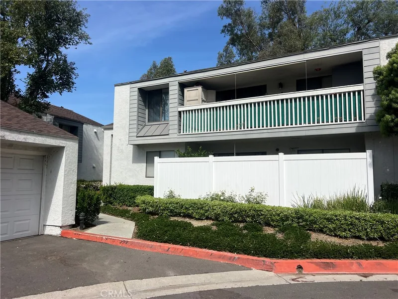 430 S Ranch View Circle 10, Anaheim Hills