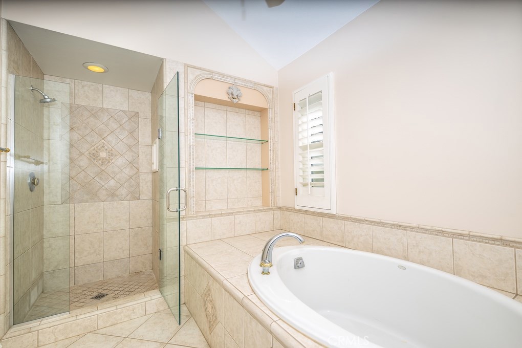 Primary bathroom. - 4711 E Fairfield Street, Anaheim Hills CA 92807 - photo 31