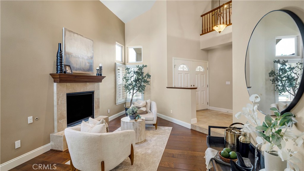 Living area - 475 S Laureltree, Anaheim Hills CA 92808 - photo 3