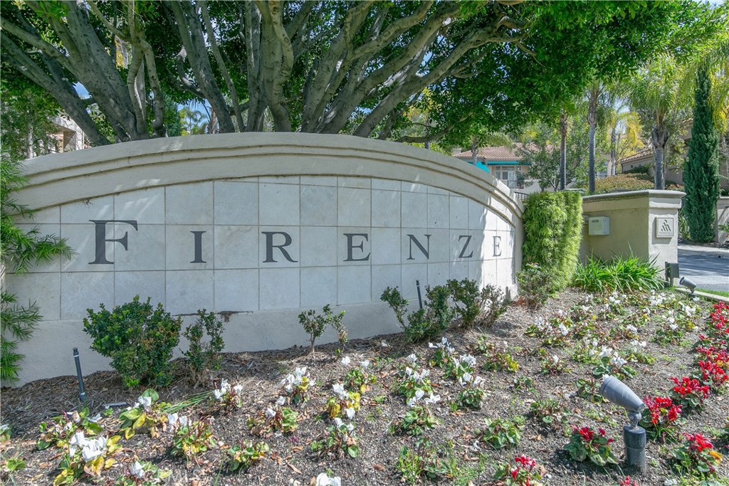 480 S San Vicente Lane 8, Anaheim Hills CA 92807 - photo 1