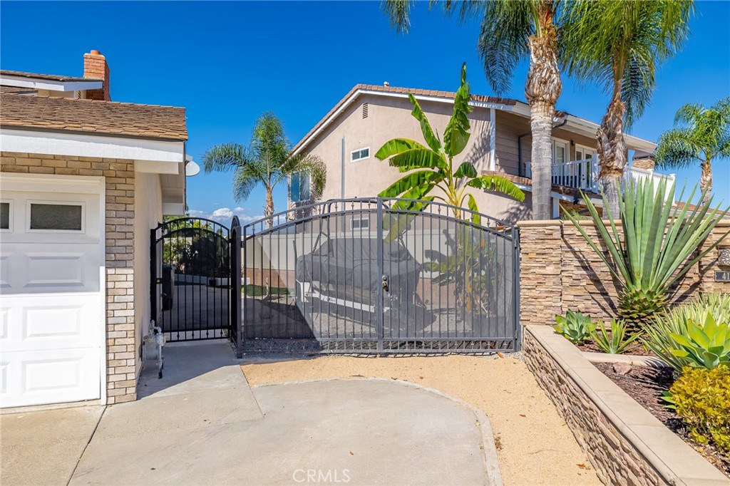 5217 E Rolling Hills Drive, Anaheim Hills CA 92807 - photo 5