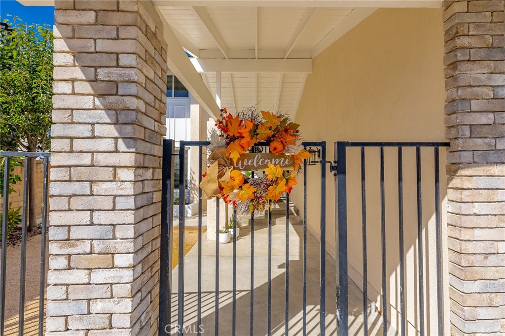 Welcome Home! Great gated courtyard entry - 5217 E Rolling Hills Drive, Anaheim Hills CA 92807 - photo 6