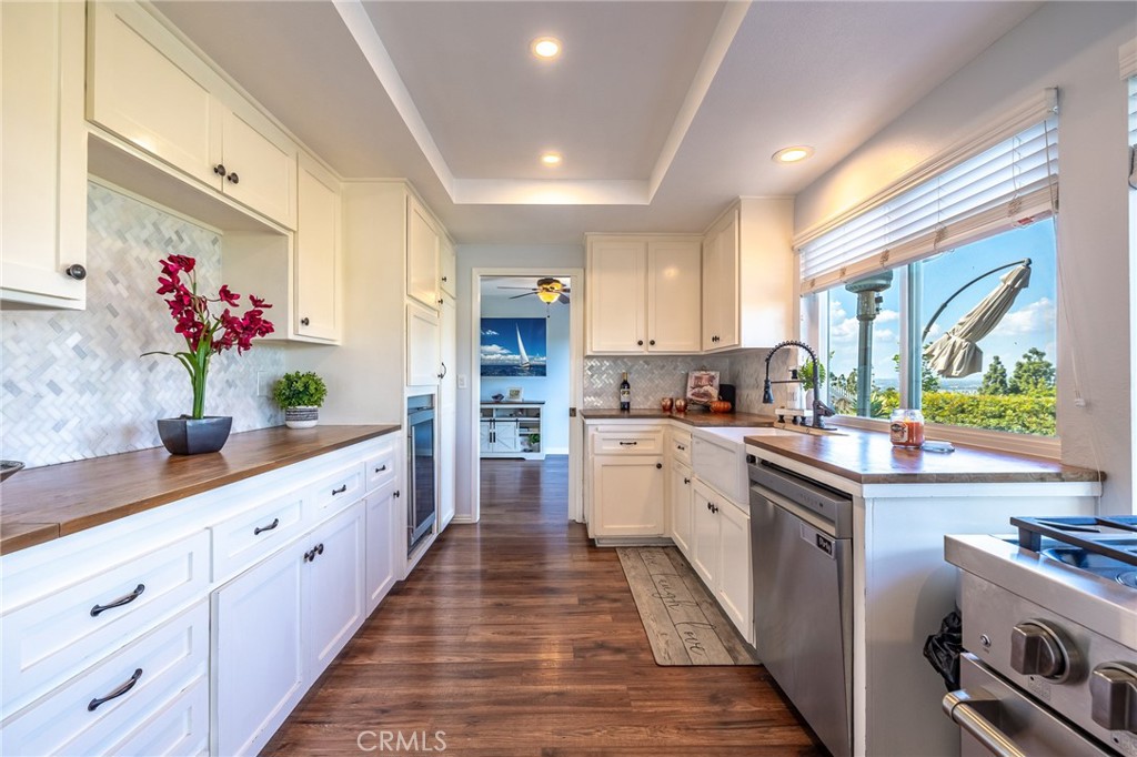 Open Kitchen, Light and Bright - 5217 E Rolling Hills Drive, Anaheim Hills CA 92807 - photo 22