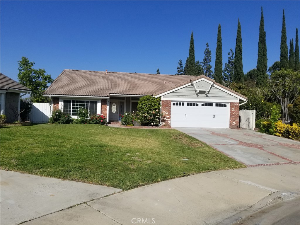 524 S Paseo Carmel, Anaheim Hills CA 92807 - photo 1