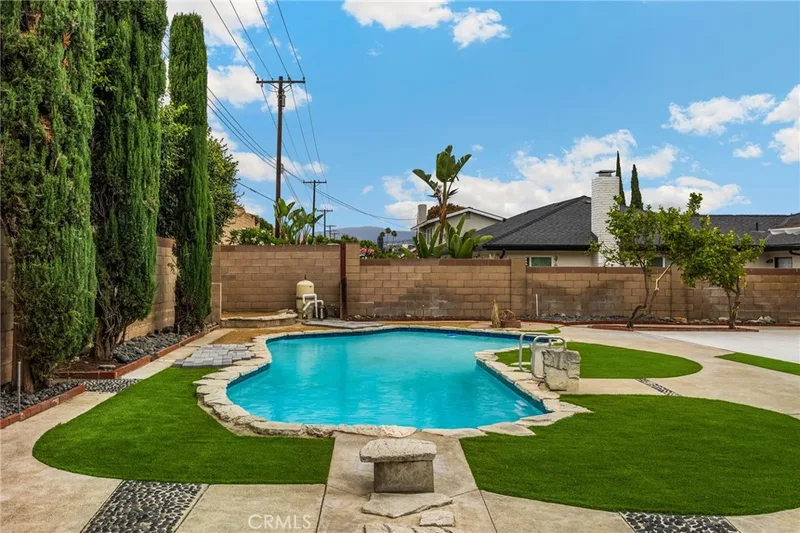 5255 E Bergh Drive, Anaheim Hills