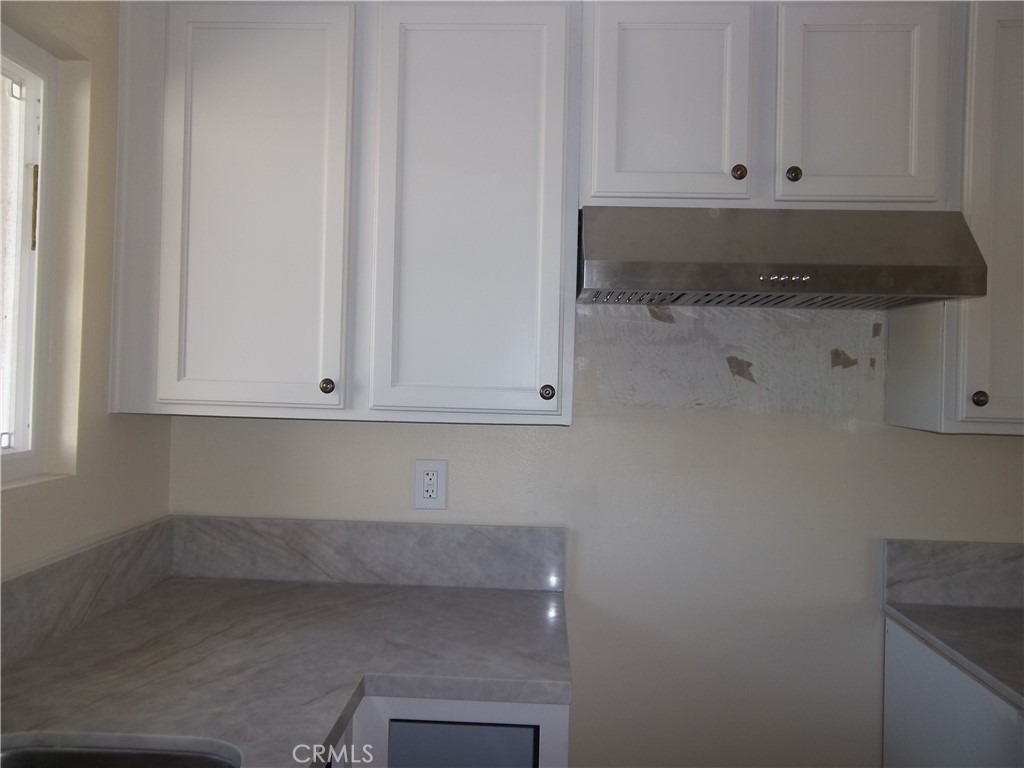 545 S RANCH VIEW Circle 91, Anaheim Hills CA 92807 - photo 4