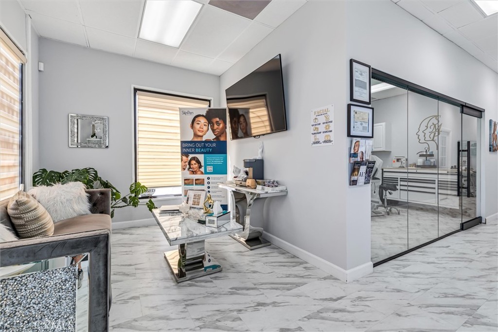 5642 211 E La Palma Avenue, Anaheim Hills CA 92807 - photo 8