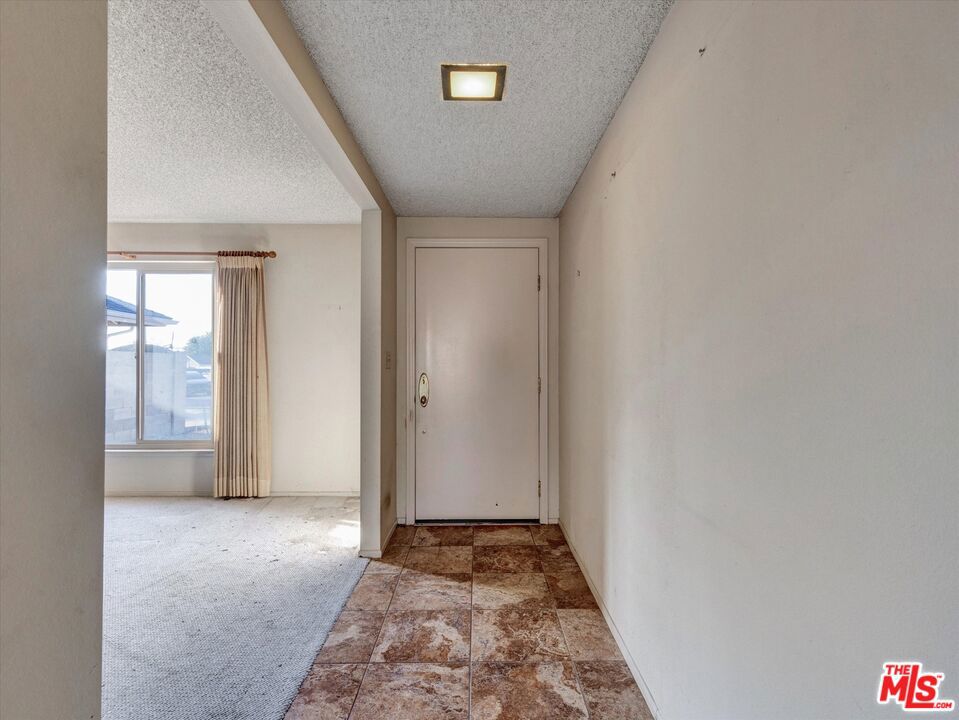 6022 E Prado Circle, Anaheim Hills CA 92807 - photo 5