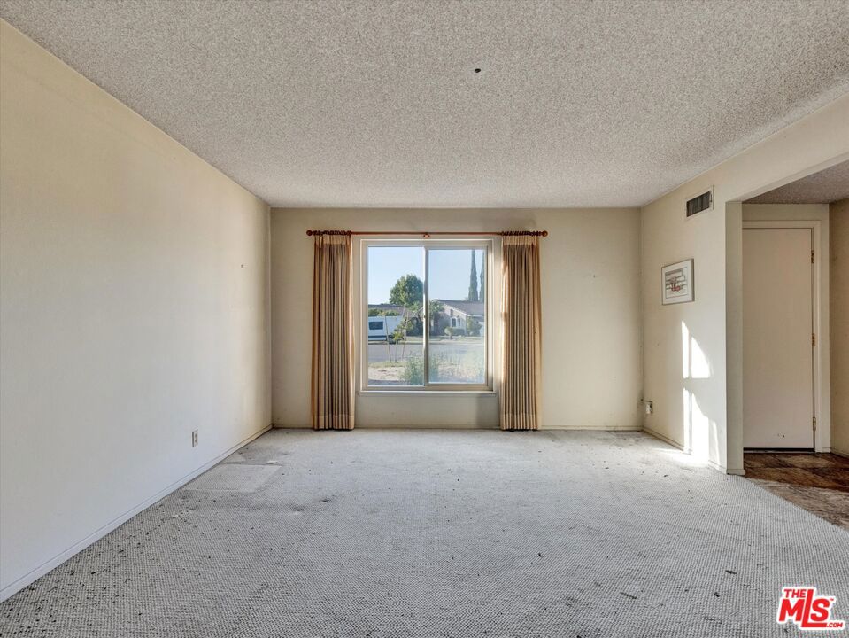 6022 E Prado Circle, Anaheim Hills CA 92807 - photo 7