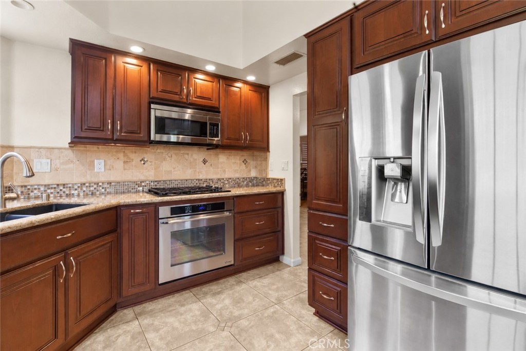 Kitchen - 6118 E Garnet Circle, Anaheim Hills CA 92807 - photo 10