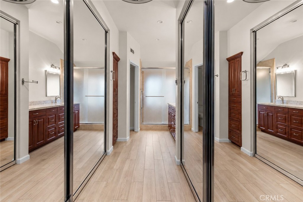 Primary Walk-in bath - 6118 E Garnet Circle, Anaheim Hills CA 92807 - photo 18