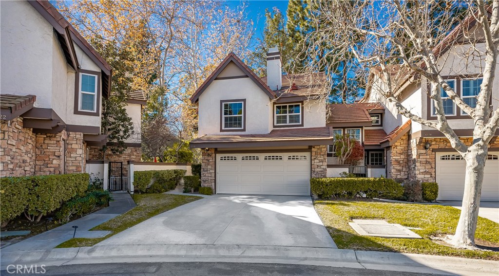 Front of property. - 6118 E Morningview Drive 35, Anaheim Hills CA 92807 - photo 1