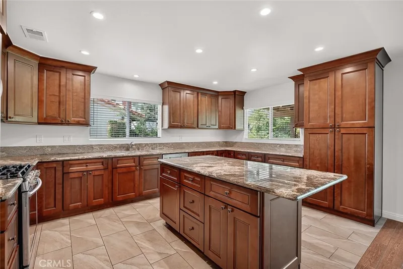 6633 E Paseo Del Norte, Anaheim Hills, CA 92807
