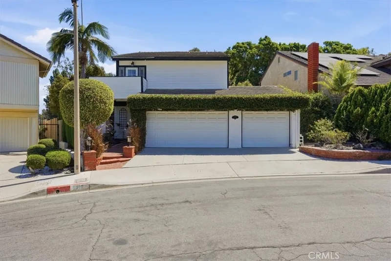 710 S Ridgeview, Anaheim Hills, CA 92807