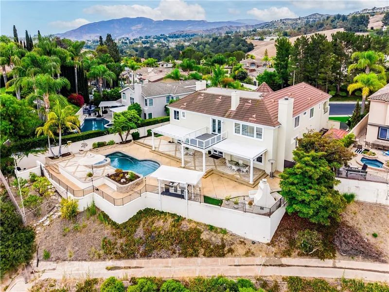 7801 E Bridgewood Drive E, Anaheim Hills, CA 92808