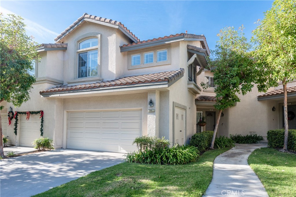 7807 E Quinn Drive, Anaheim Hills CA 92808 - photo 2