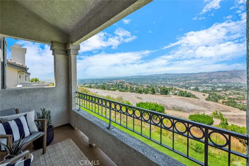 7833 E Viewrim, Anaheim Hills, CA 92808