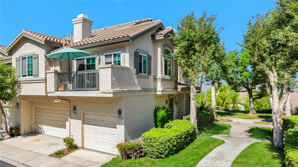 Two bedroom two bathroom upper end unit - no one living above or below you! - 7859 E Quinn Drive, Anaheim Hills CA 92808 - photo 1