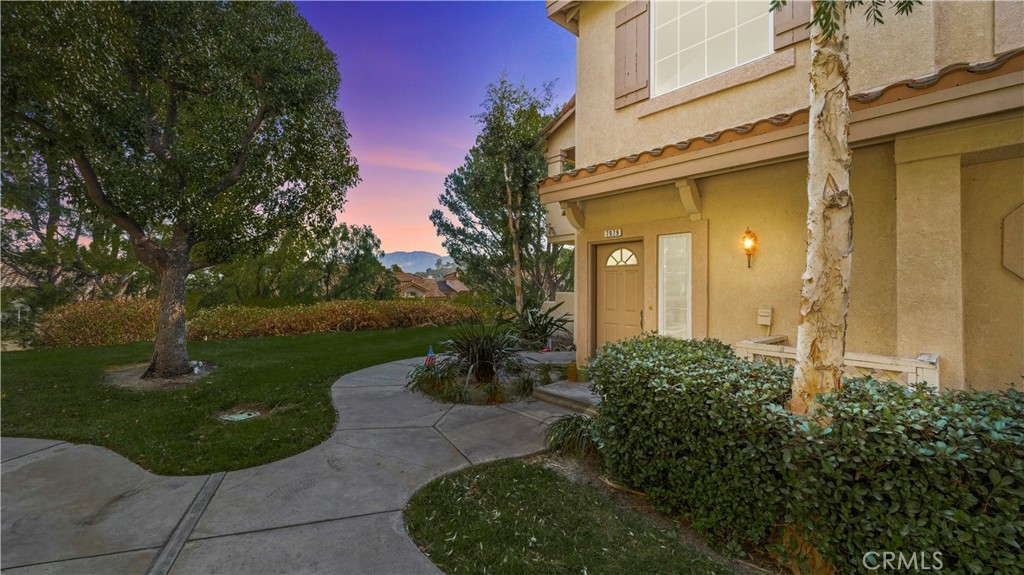 Wlcome home! - 7979 E Quinn Drive, Anaheim Hills CA 92808 - photo 1