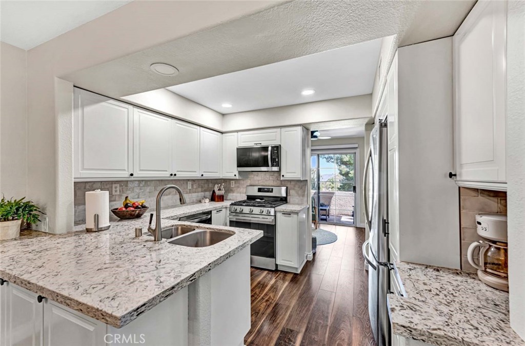 7999 E Viewrim, Anaheim Hills CA 92808 - photo 11