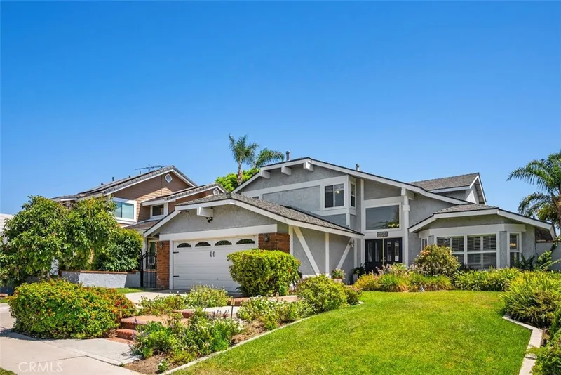 8058 E Woodsboro Avenue, Anaheim Hills