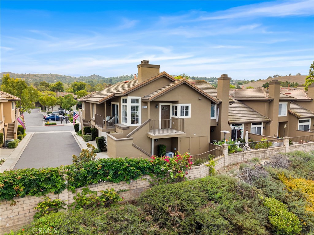 8123 E Oak Ridge Circle, Anaheim Hills CA 92808 - photo 1
